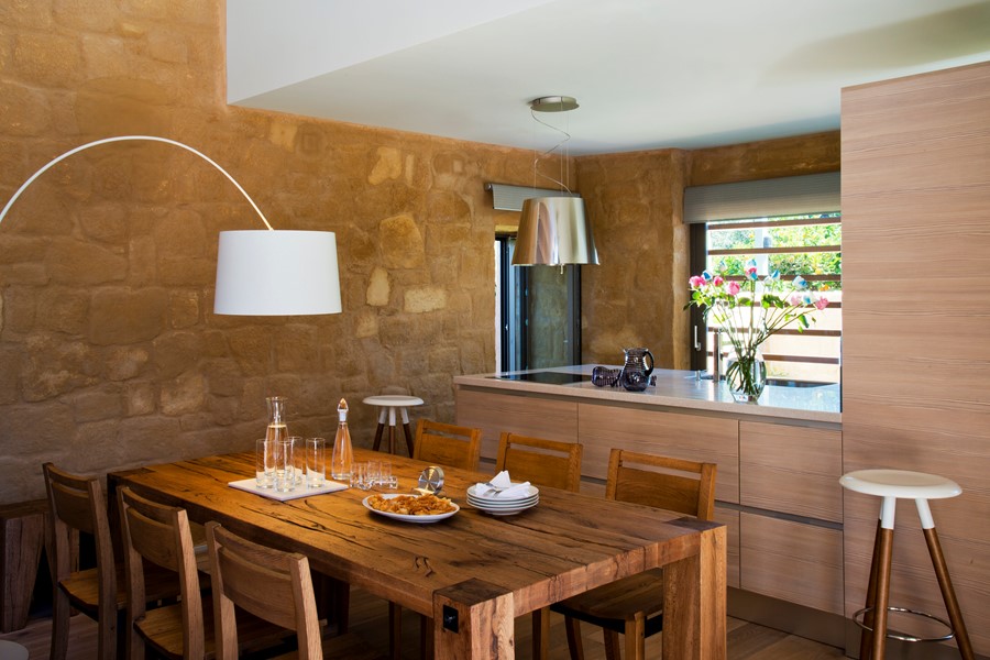 dining area of alivia villa